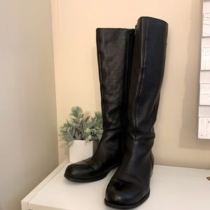 Nine West black pebbled leather boots